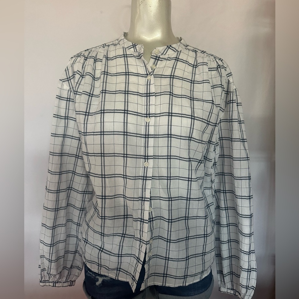 GAP White and Black Plaid Shirt - Picture 1 of 7